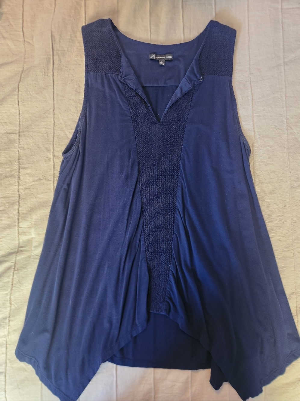 Adrianna Papell Navy Sleeveless Dressy V-Neck Tank - Size L